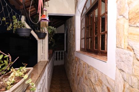 Casa para alugar com 400m², 5 quartos e 6 vagasVaranda