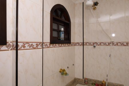 Casa para alugar com 400m², 5 quartos e 6 vagasBanheiro 1 - Suíte