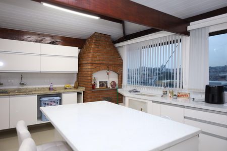Casa para alugar com 400m², 5 quartos e 6 vagasCozinha 2
