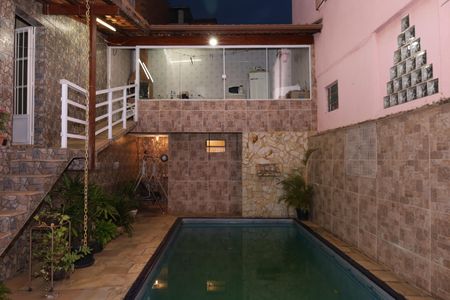 Casa para alugar com 400m², 5 quartos e 6 vagasQuintal com Piscina