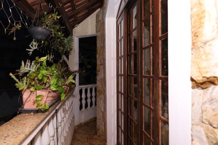 Casa para alugar com 400m², 5 quartos e 6 vagasVaranda