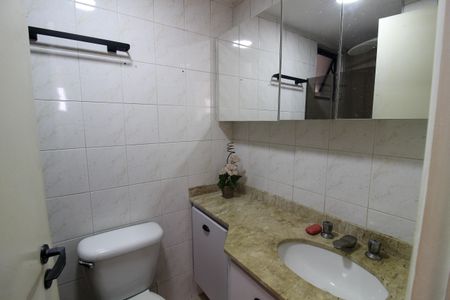 Apartamento para alugar com 69m², 2 quartos e 2 vagasBanheiro