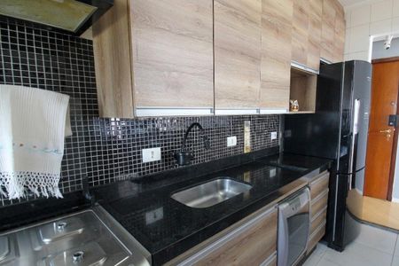 Apartamento para alugar com 69m², 2 quartos e 2 vagasCozinha