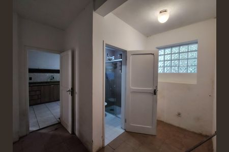 Casa à venda com 230m², 3 quartos e 2 vagas Casa à venda com 230m², 3 quartos e 2 vagasÁrea de Serviço