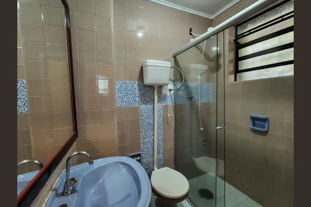 Casa à venda com 230m², 3 quartos e 2 vagas Casa à venda com 230m², 3 quartos e 2 vagasBanheiro de serviço