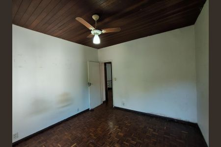 Quarto 2 de casa à venda com 3 quartos, 230m² em Teresópolis, Porto Alegre