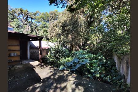 Casa à venda com 230m², 3 quartos e 2 vagas Casa à venda com 230m², 3 quartos e 2 vagasQuintal