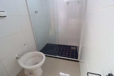 Apartamento para alugar com 64m², 2 quartos e 2 vagasBanheiro do Quarto 1