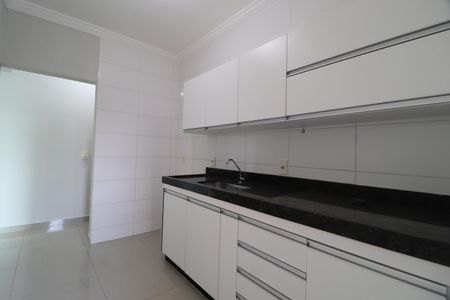 Apartamento para alugar com 64m², 2 quartos e 2 vagasCozinha