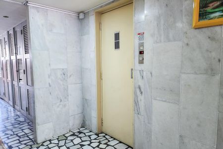 Apartamento para alugar com 60m², 1 quarto e sem vagaElevador 