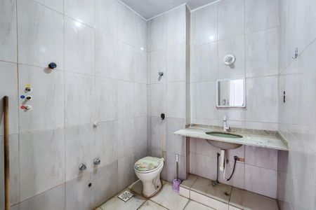 Apartamento para alugar com 60m², 1 quarto e sem vagaBanheiro 