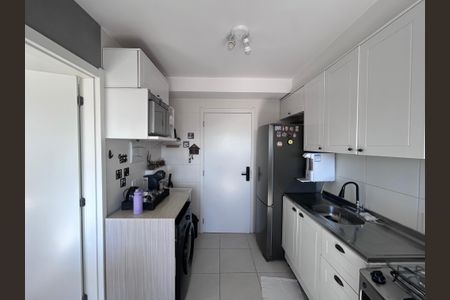 Sala - cozinha  de apartamento para alugar com 1 quarto, 26m² em Jardim Cidalia, São Paulo