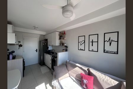 Sala - cozinha  de apartamento para alugar com 1 quarto, 26m² em Jardim Cidalia, São Paulo