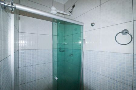 Casa para alugar com 115m², 3 quartos e 2 vagasBanheiro Social