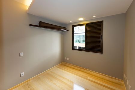 Apartamento à venda com 150m², 3 quartos e 3 vagas Apartamento à venda com 150m², 3 quartos e 3 vagasQuarto 2