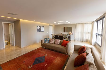 Apartamento à venda com 150m², 3 quartos e 3 vagas Apartamento à venda com 150m², 3 quartos e 3 vagasSala de TV