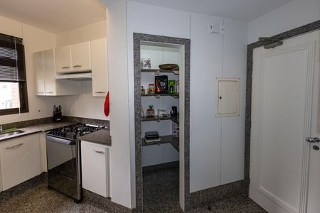 Apartamento à venda com 150m², 3 quartos e 3 vagas Apartamento à venda com 150m², 3 quartos e 3 vagasCozinha