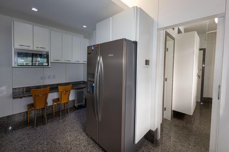Apartamento à venda com 150m², 3 quartos e 3 vagas Apartamento à venda com 150m², 3 quartos e 3 vagasCozinha