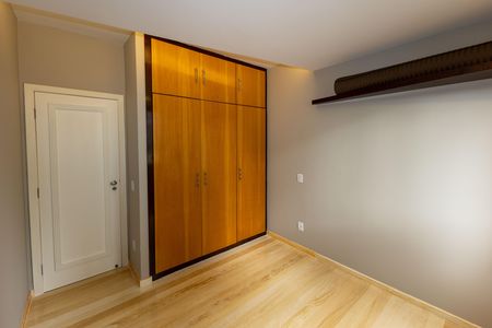 Apartamento à venda com 150m², 3 quartos e 3 vagas Apartamento à venda com 150m², 3 quartos e 3 vagasQuarto 2