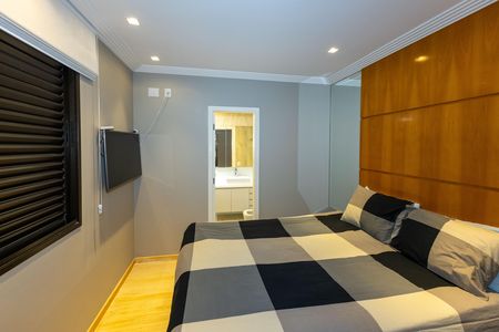Apartamento à venda com 150m², 3 quartos e 3 vagas Apartamento à venda com 150m², 3 quartos e 3 vagasSuíte 1