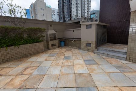 Apartamento à venda com 150m², 3 quartos e 3 vagas Apartamento à venda com 150m², 3 quartos e 3 vagasÁrea comum - Churrasqueira