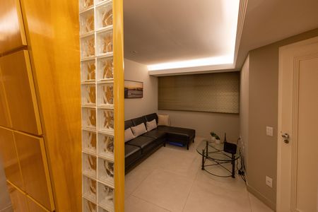 Apartamento à venda com 150m², 3 quartos e 3 vagas Apartamento à venda com 150m², 3 quartos e 3 vagasSala de Estar 2