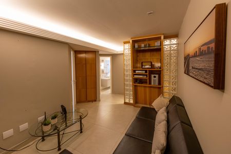 Apartamento à venda com 150m², 3 quartos e 3 vagas Apartamento à venda com 150m², 3 quartos e 3 vagasSala de Estar 2