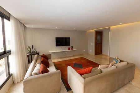 Apartamento à venda com 150m², 3 quartos e 3 vagas Apartamento à venda com 150m², 3 quartos e 3 vagasSala de TV