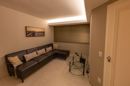 Apartamento à venda com 150m², 3 quartos e 3 vagas Apartamento à venda com 150m², 3 quartos e 3 vagasSala de Estar 2