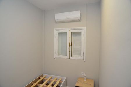 Casa de condomínio à venda com 1000m², 6 quartos e 2 vagasQuarto 2 Segundo Piso