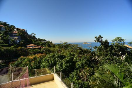 Casa de condomínio à venda com 1000m², 6 quartos e 2 vagasExternas