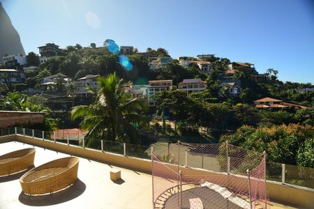 Casa de condomínio à venda com 1000m², 6 quartos e 2 vagasExternas