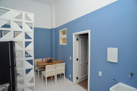 Casa de condomínio à venda com 1000m², 6 quartos e 2 vagasCozinha de Apoio