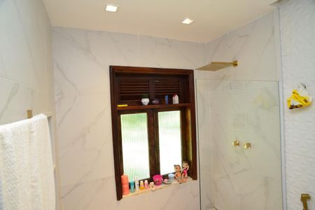 Casa de condomínio à venda com 1000m², 6 quartos e 2 vagasBanheiro Suíte 2