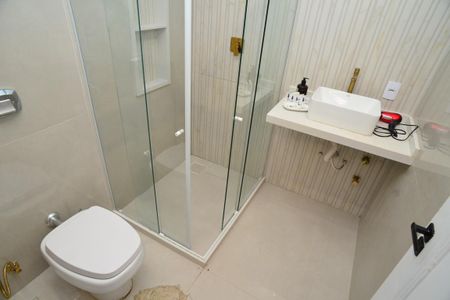Casa de condomínio à venda com 1000m², 6 quartos e 2 vagasBanheiro Social Segundo Piso