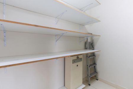 Apartamento para alugar com 70m², 2 quartos e 1 vagaQuarto de serviço