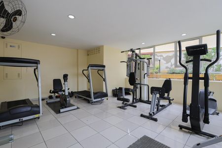 Apartamento para alugar com 70m², 2 quartos e 1 vagaÁrea comum - Academia