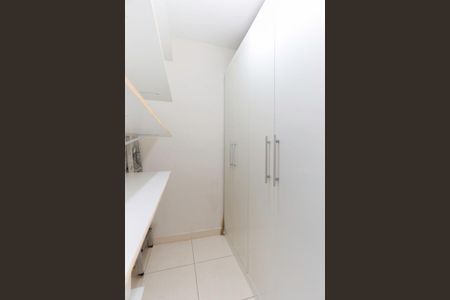 Apartamento para alugar com 70m², 2 quartos e 1 vagaQuarto de serviço