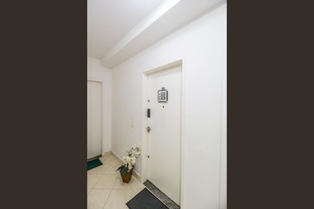Apartamento à venda com 68m², 2 quartos e 2 vagasEntrada