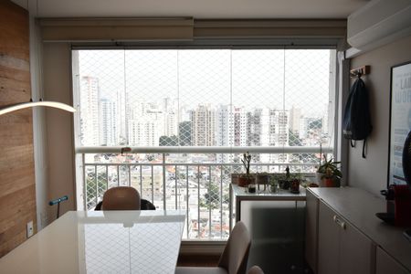Apartamento à venda com 64m², 2 quartos e 1 vagaSacada