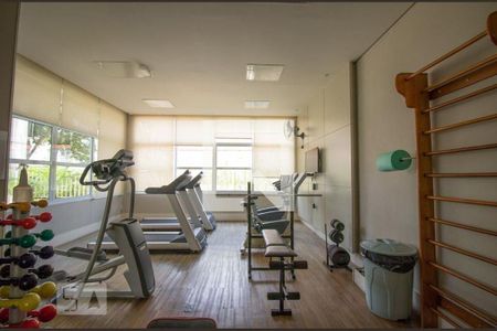 Apartamento à venda com 64m², 2 quartos e 1 vaga Apartamento à venda com 64m², 2 quartos e 1 vagaÁrea comum - Academia