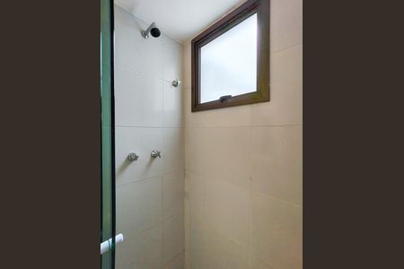 Apartamento à venda com 88m², 3 quartos e 2 vagas Apartamento à venda com 88m², 3 quartos e 2 vagasBanheiro Corredor