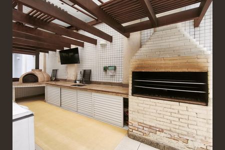 Apartamento à venda com 88m², 3 quartos e 2 vagas Apartamento à venda com 88m², 3 quartos e 2 vagasÁrea comum - Churrasqueira