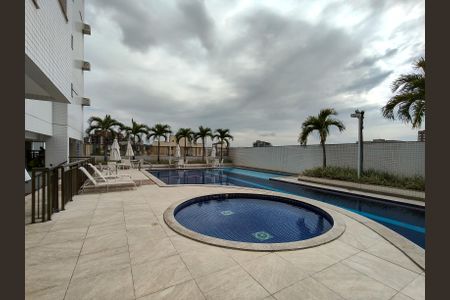 Apartamento à venda com 88m², 3 quartos e 2 vagas Apartamento à venda com 88m², 3 quartos e 2 vagasÁrea comum - Piscina