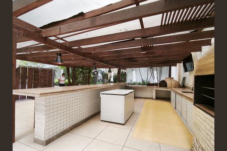 Apartamento à venda com 88m², 3 quartos e 2 vagas Apartamento à venda com 88m², 3 quartos e 2 vagasÁrea comum - Churrasqueira