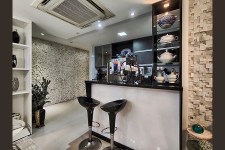 Apartamento à venda com 88m², 3 quartos e 2 vagas Apartamento à venda com 88m², 3 quartos e 2 vagasCozinha