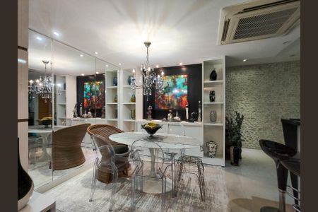 Apartamento à venda com 88m², 3 quartos e 2 vagas Apartamento à venda com 88m², 3 quartos e 2 vagasSala