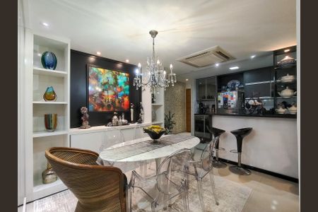 Apartamento à venda com 88m², 3 quartos e 2 vagas Apartamento à venda com 88m², 3 quartos e 2 vagasSala