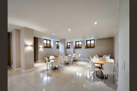 Apartamento à venda com 88m², 3 quartos e 2 vagas Apartamento à venda com 88m², 3 quartos e 2 vagasÁrea comum - Salão de festas