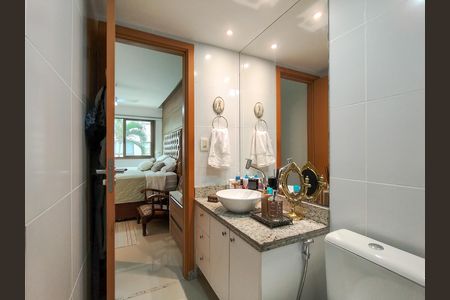 Apartamento à venda com 88m², 3 quartos e 2 vagas Apartamento à venda com 88m², 3 quartos e 2 vagasBanheiro da Suíte
